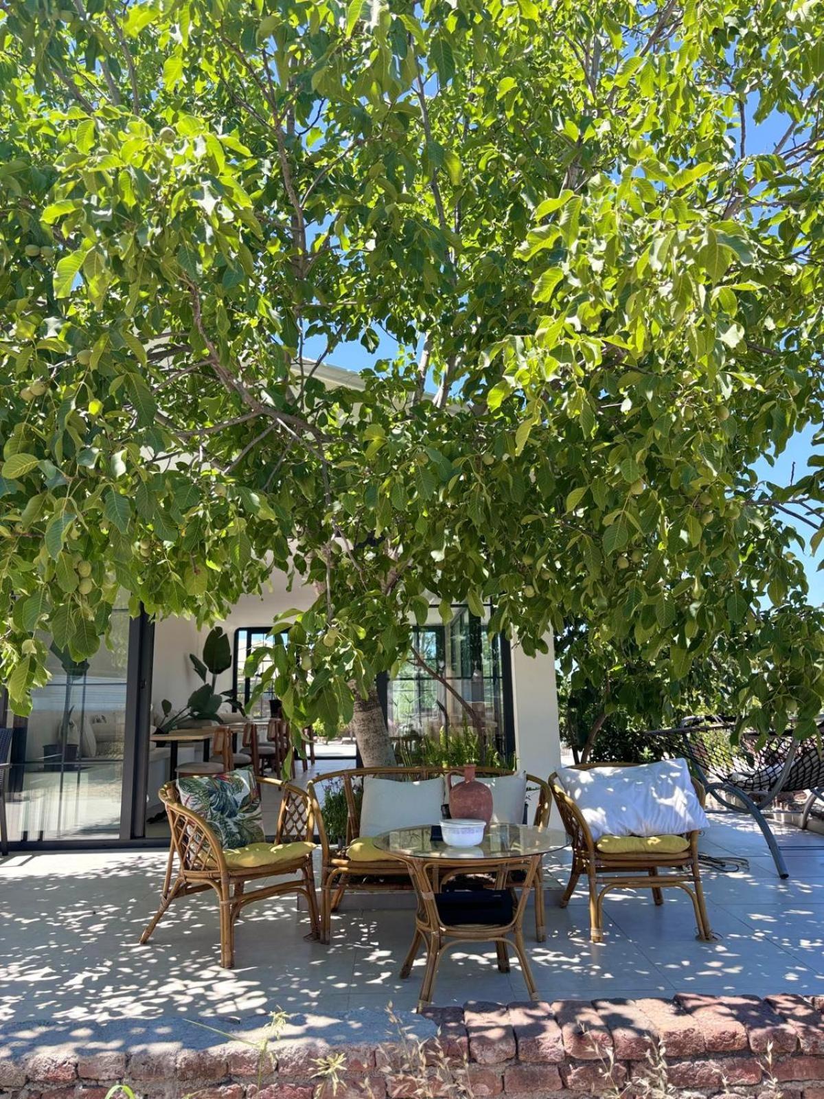 Casa Mora Aparthotel Edremit  Exterior photo